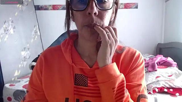 Snapshot of horny_paty chatting on July 10, 6:43 pm horny paty online show from July 10, 6:43 pm