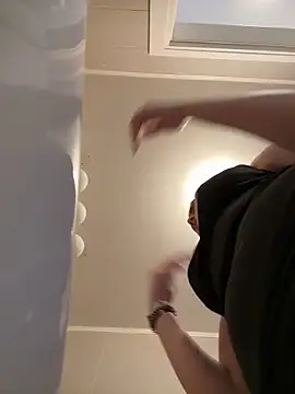 AvaGianna online show from January 10, 9:10 pm