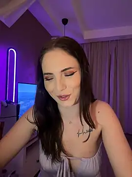 AvaGianna online show from January 17, 4:36 pm