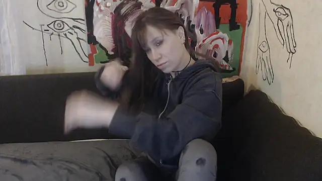 Snapshot of GinaAngelina chatting on April 27, 6:17 pm GinaAngelina online show from April 27, 6:17 pm