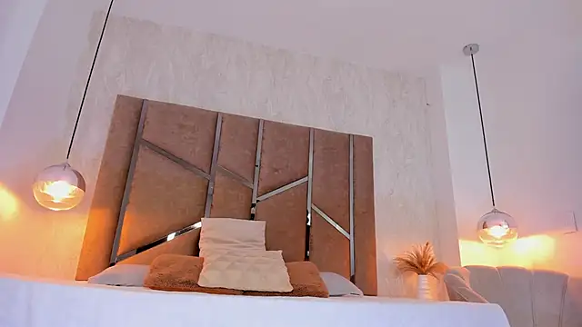 Martinaa Jones  online show from October 8, 7:22 pm