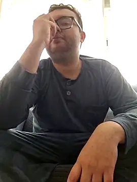 Javier bear online show from March 27, 10:59 am