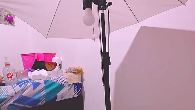 MaidenGame online show from April 10, 3:28 pm