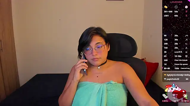 MonieLodge online show from January 24, 11:45 pm