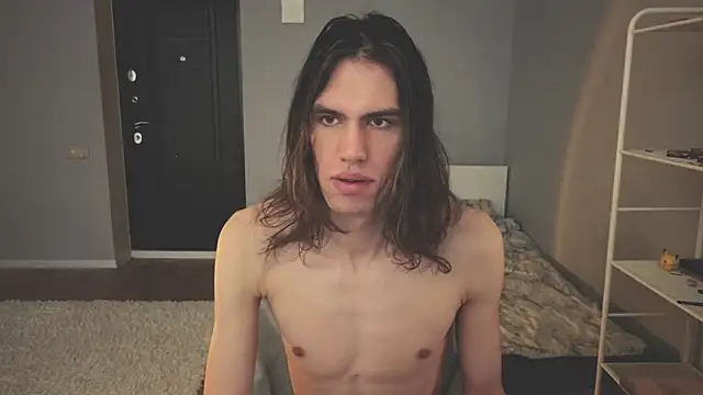 mollymila online show from April 15, 6:53 am