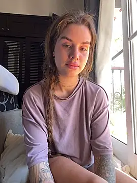 EmiliaCatalina online show from December 29, 7:22 pm