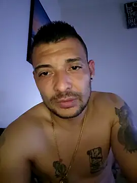 Zoltanioan26 online show from April 6, 1:25 am