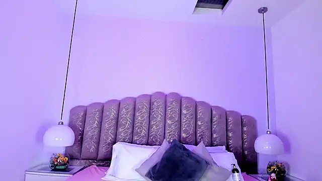 victoria cooper3 online show from January 18, 12:09 pm