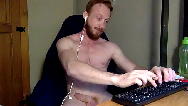 Snapshot of Smoker_Ginger chatting on October 16, 6:20 pm Smoker Ginger online show from October 16, 6:20 pm