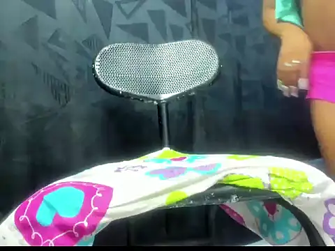 Snapshot of monsterdick_22cm chatting on July 10, 5:26 pm monsterdick 22cm online show from July 10, 5:26 pm