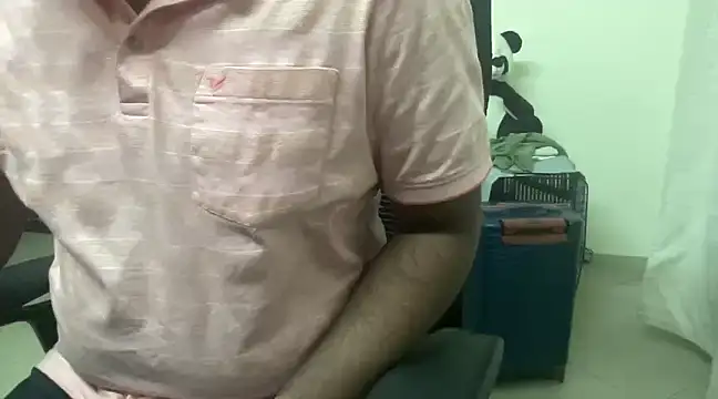 Snapshot of dhruv-sluppy chatting on February 6, 1:43 pm dhruv-sluppy online show from February 6, 1:43 pm