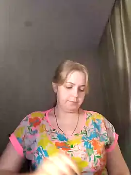 Snapshot of Lady_nice_cat chatting on February 19, 12:44 pm Lady nice cat online show from February 19, 12:44 pm