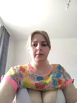 Snapshot of Lady_nice_cat chatting on March 6, 4:41 am Lady nice cat online show from March 6, 4:41 am