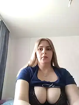 Snapshot of Lady_nice_cat chatting on March 8, 5:59 am Lady nice cat online show from March 8, 5:59 am