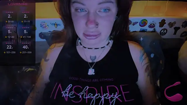 EllieOz online show from December 15, 10:58 pm