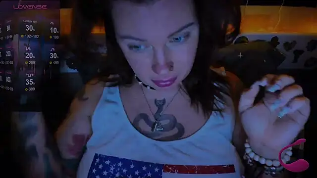 EllieOz online show from December 16, 5:54 pm