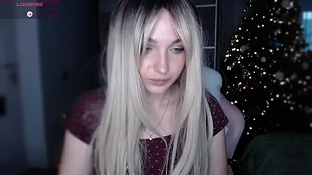 Snapshot of Yoda21 chatting on December 29, 1:49 pm Yoda21 online show from December 29, 1:49 pm