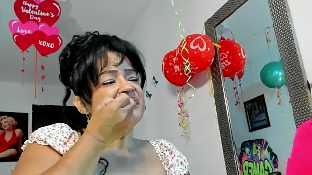 seleneh online show from February 19, 8:16 pm