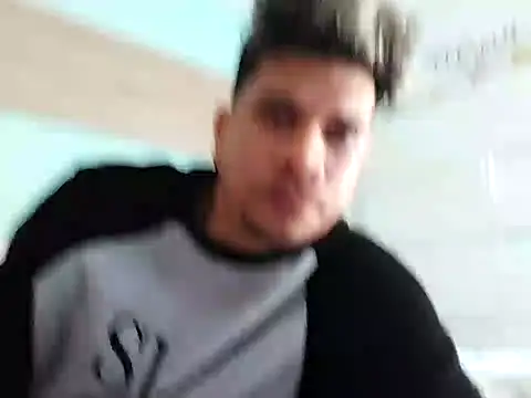 Snapshot of dariusbasil chatting on December 10, 1:00 pm dariusbasil online show from December 10, 1:00 pm