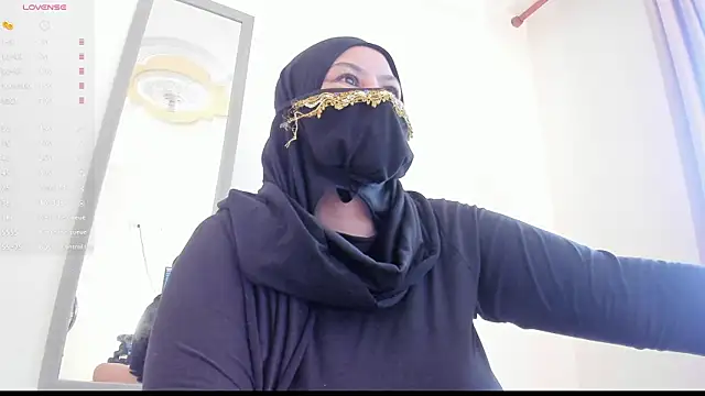 Amina hafsa online show from March 31, 8:09 pm