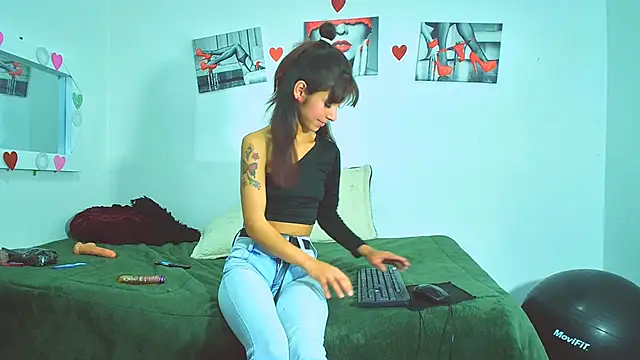 Snapshot of Tatis_Blux chatting on January 17, 9:28 pm Tatis Blux online show from January 17, 9:28 pm