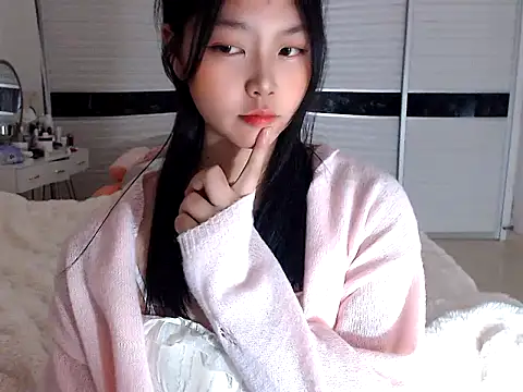 Snapshot of -Lucky_Girl chatting on December 27, 11:50 am -Lucky Girl online show from December 27, 11:50 am