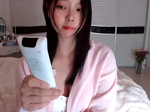 Snapshot of -Lucky_Girl chatting on December 30, 6:20 am -Lucky Girl online show from December 30, 6:20 am