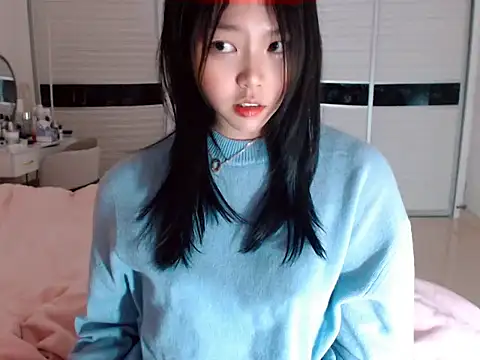 Snapshot of -Lucky_Girl chatting on January 7, 11:48 am -Lucky Girl online show from January 7, 11:48 am