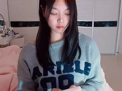 Snapshot of -Lucky_Girl chatting on January 10, 2:35 am -Lucky Girl online show from January 10, 2:35 am