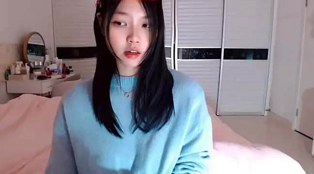 Snapshot of -Lucky_Girl chatting on January 13, 2:18 am -Lucky Girl online show from January 13, 2:18 am
