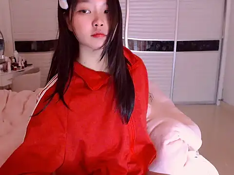 Snapshot of -Lucky_Girl chatting on February 3, 5:18 am -Lucky Girl online show from February 3, 5:18 am