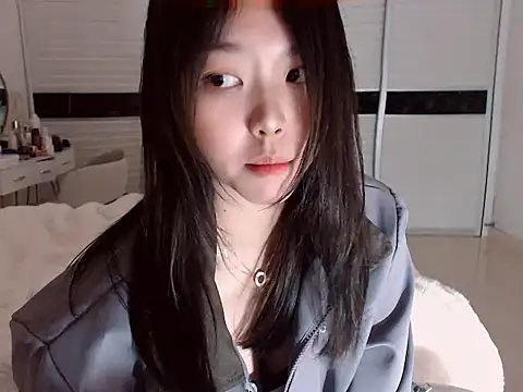 Snapshot of -Lucky_Girl chatting on February 10, 11:46 am -Lucky Girl online show from February 10, 11:46 am