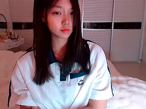 Snapshot of -Lucky_Girl chatting on March 7, 6:02 am -Lucky Girl online show from March 7, 6:02 am