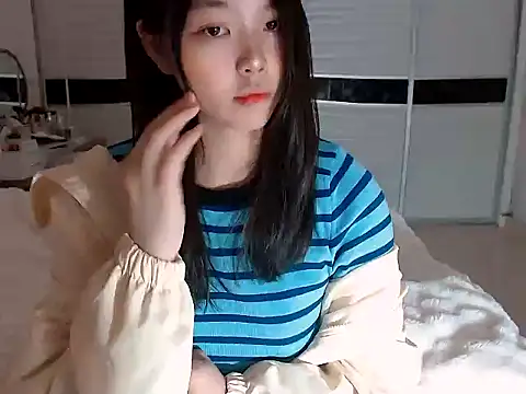 Snapshot of -Lucky_Girl chatting on March 13, 12:16 am -Lucky Girl online show from March 13, 12:16 am