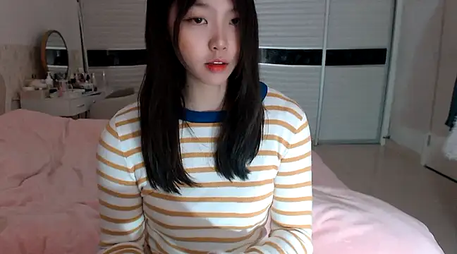 Snapshot of -Lucky_Girl chatting on March 20, 1:13 am -Lucky Girl online show from March 20, 1:13 am