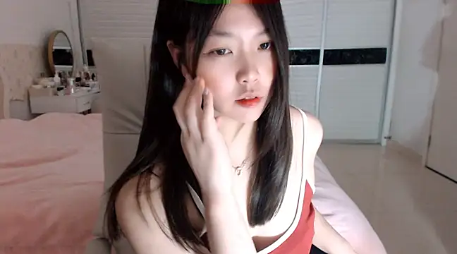 Snapshot of -Lucky_Girl chatting on March 20, 10:54 am -Lucky Girl online show from March 20, 10:54 am