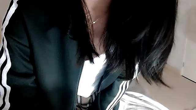 Snapshot of -Lucky_Girl chatting on October 9, 1:31 pm -Lucky Girl online show from October 9, 1:31 pm