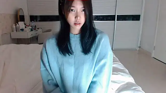 -Lucky Girl online show from October 17, 5:10 am