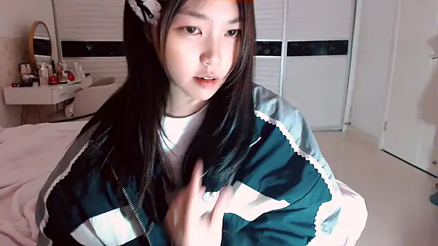 -Lucky Girl online show from January 15, 1:54 am