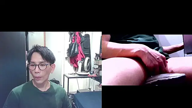 Snapshot of UndreamtM chatting on July 21, 3:25 pm UndreamtM online show from July 21, 3:25 pm
