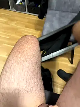 Snapshot of donhuan14 chatting on November 17, 10:10 am donhuan14 online show from November 17, 10:10 am