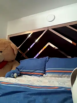 emmyjhonson07 online show from October 9, 4:16 pm