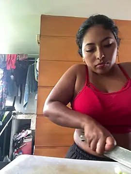 emmyjhonson07 online show from November 12, 3:34 pm