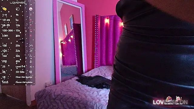 shybutdirtygirrll online show from January 6, 12:46 pm