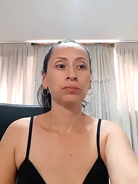 AliceRossi online show from December 18, 5:52 pm