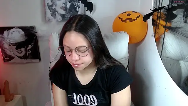 SamanthaRoldaan online show from November 2, 2:19 pm