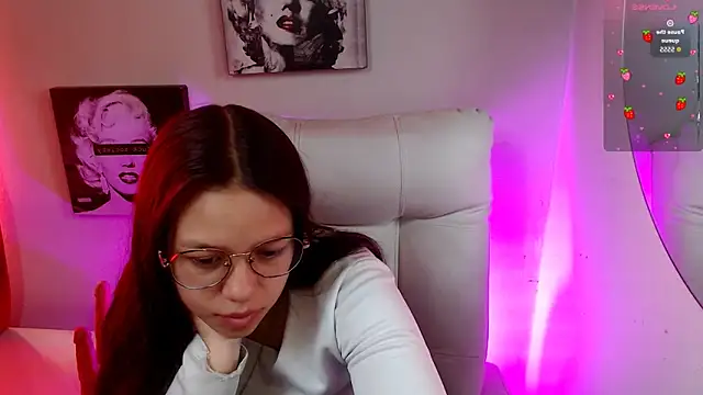 SamanthaRoldaan online show from December 5, 2:14 pm