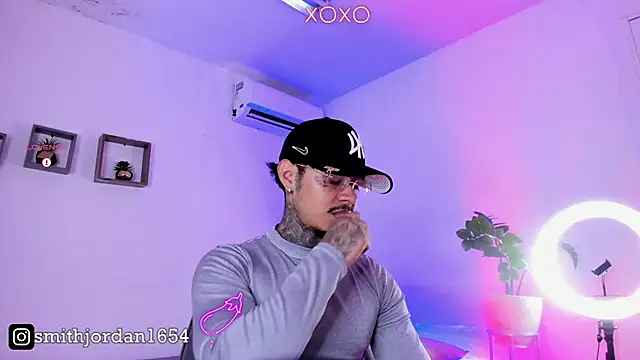 JordanSmiith  online show from January 8, 9:55 pm