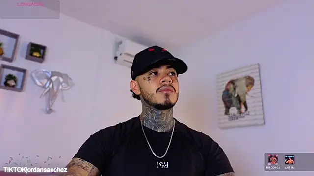 JordanSmiith  online show from January 13, 8:47 pm