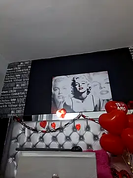 Snapshot of _nicolehotshemale chatting on February 4, 1:02 am nicolehotshemale online show from February 4, 1:02 am
